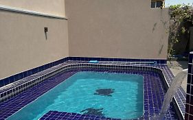 Casa grande com Piscina e Churrasqueira